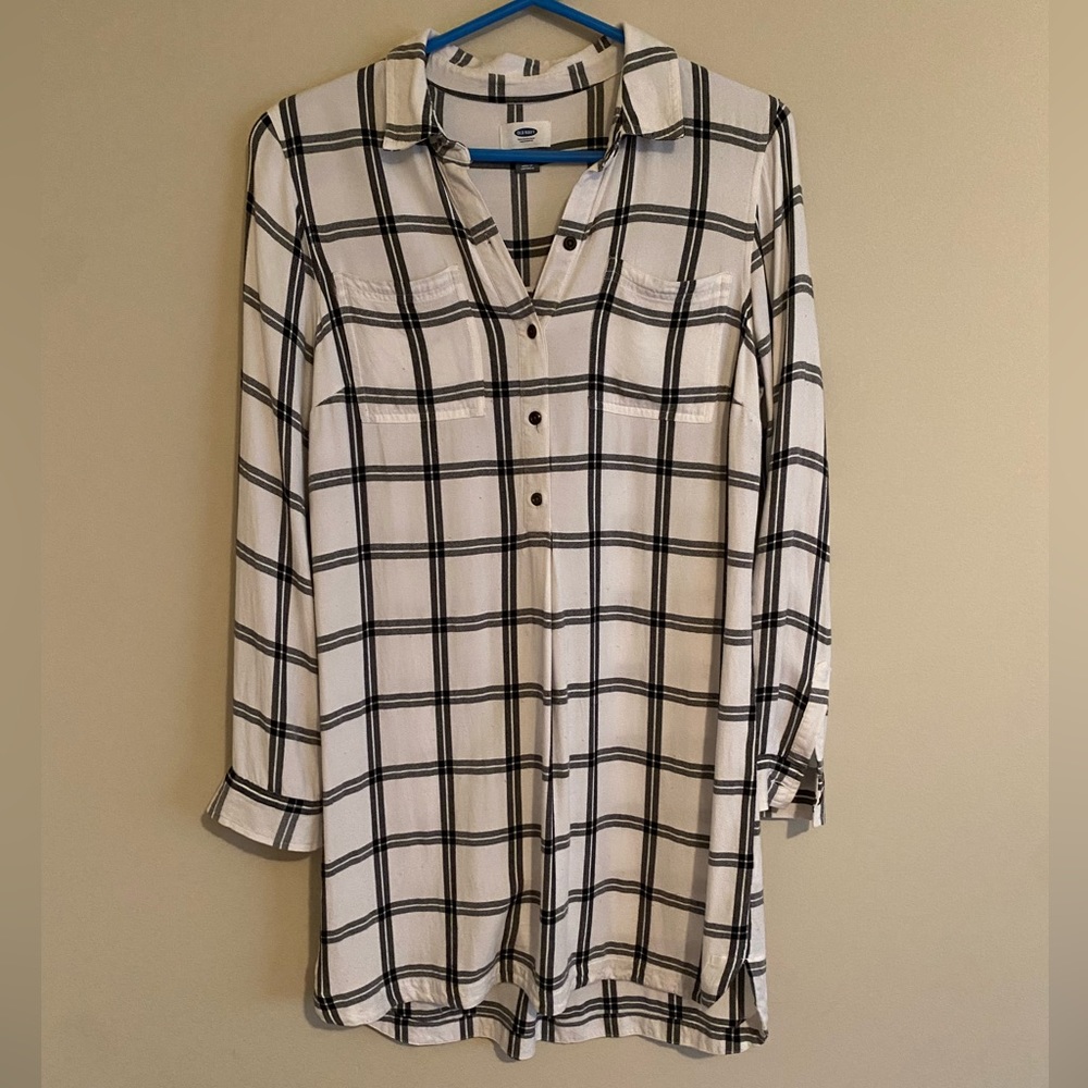 Old Navy Black and White Plaid Shirt Dress